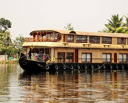 Super Luxury Houseboat